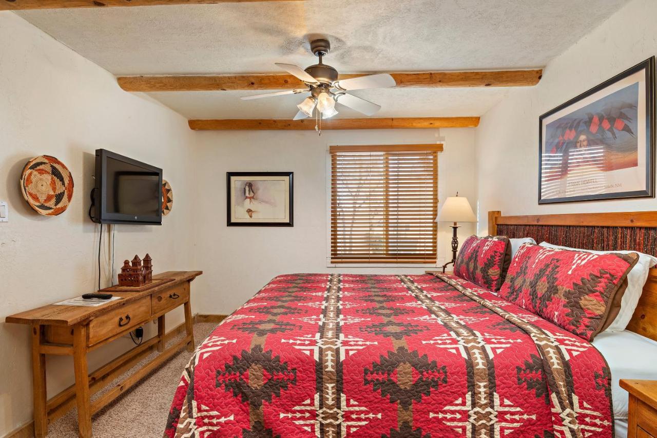 Fort Marcy Suites By All Seasons Resort Lodging Santa Fe Exteriör bild