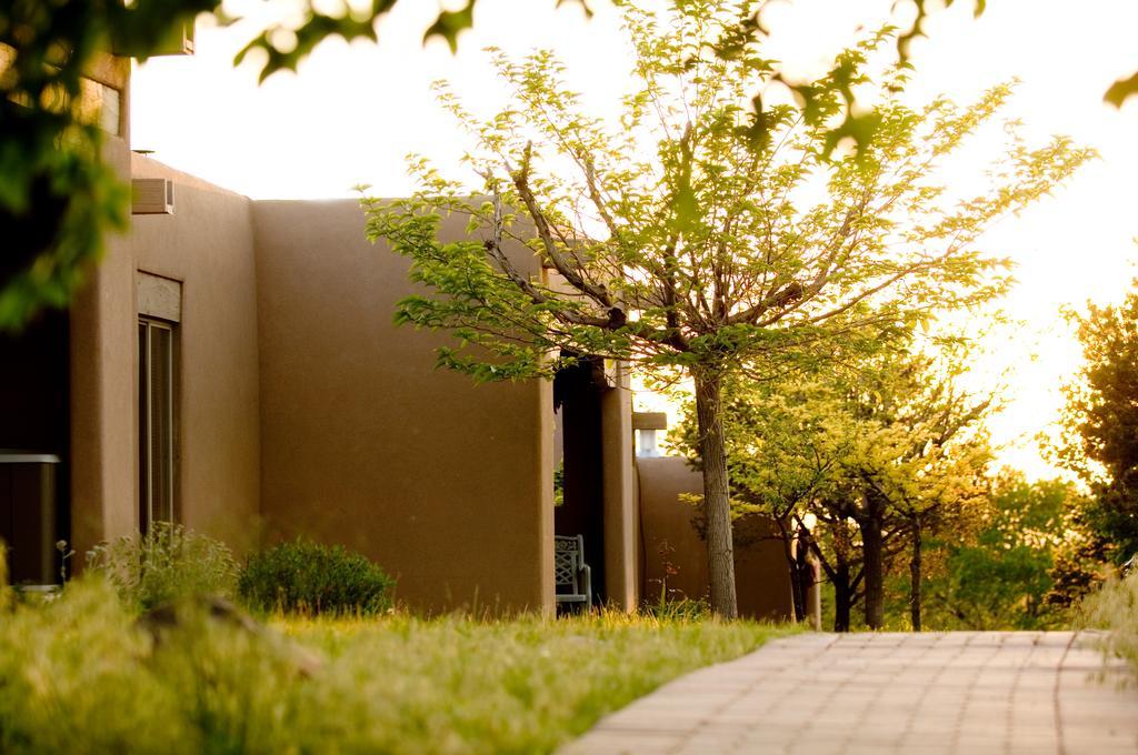 Fort Marcy Suites By All Seasons Resort Lodging Santa Fe Exteriör bild